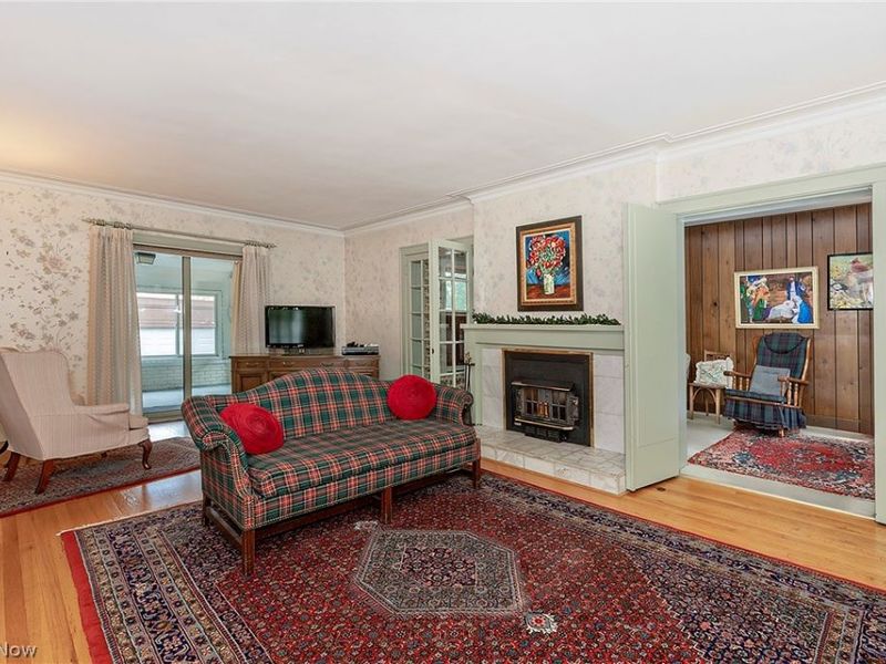 2657 Edgehill Road, Cleveland Heights, OH 44106 Photo 4