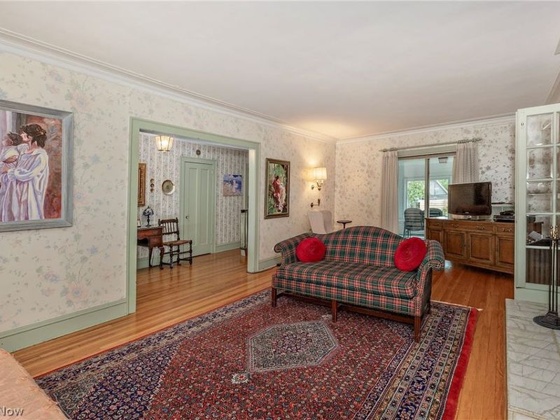 2657 Edgehill Road, Cleveland Heights, OH 44106 Photo 8