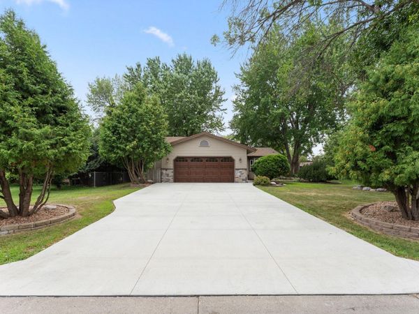9791 Ives Lane N, Maple Grove, MN 55369