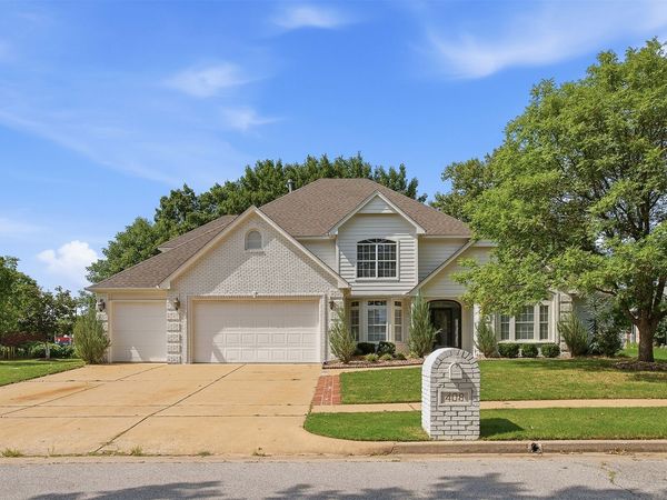 408 W Fairway Court , Broken Arrow, OK 74011
