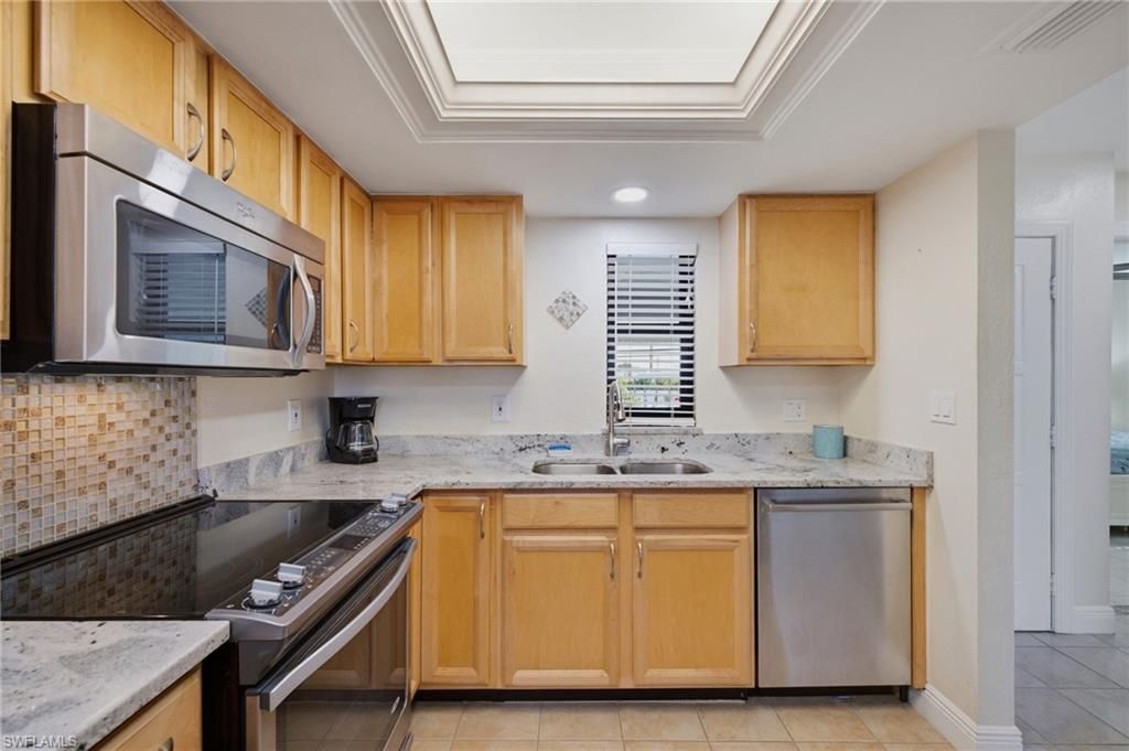 808 Cape Coral Pkwy W, Unit 201, Cape Coral, FL 33914 Photo
