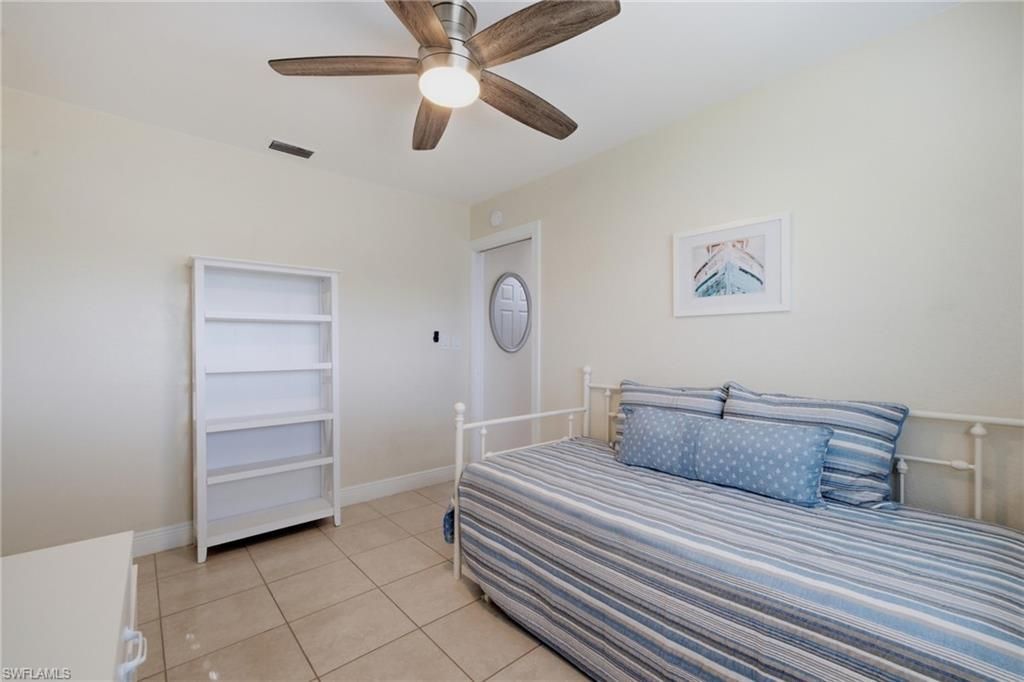 808 Cape Coral Pkwy W, Unit 201, Cape Coral, FL 33914 Photo