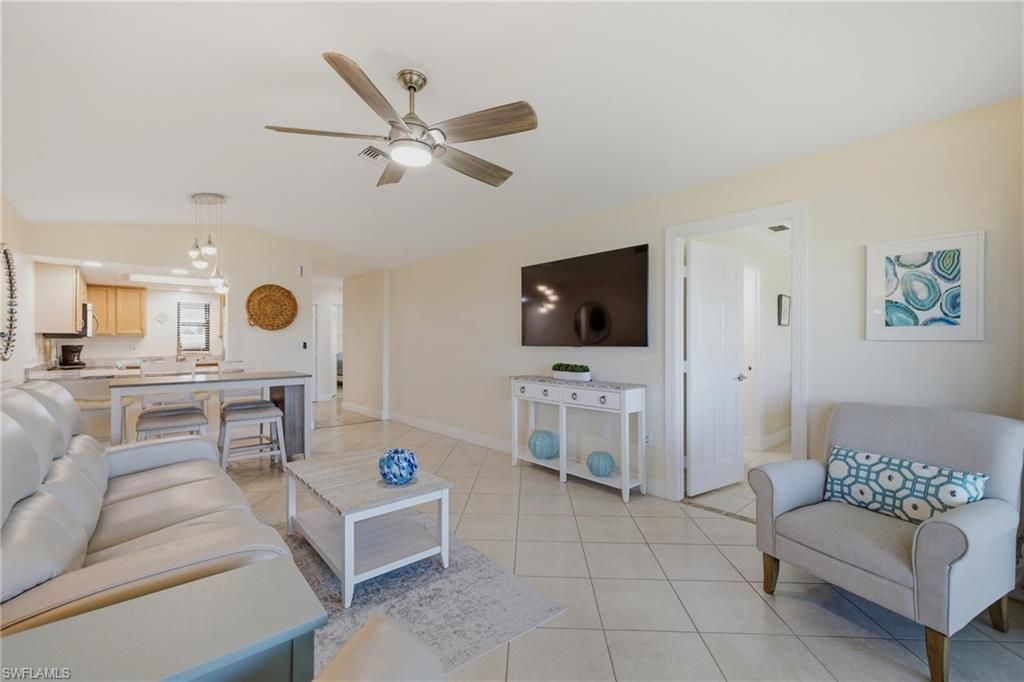 808 Cape Coral Pkwy W, Unit 201, Cape Coral, FL 33914 Photo