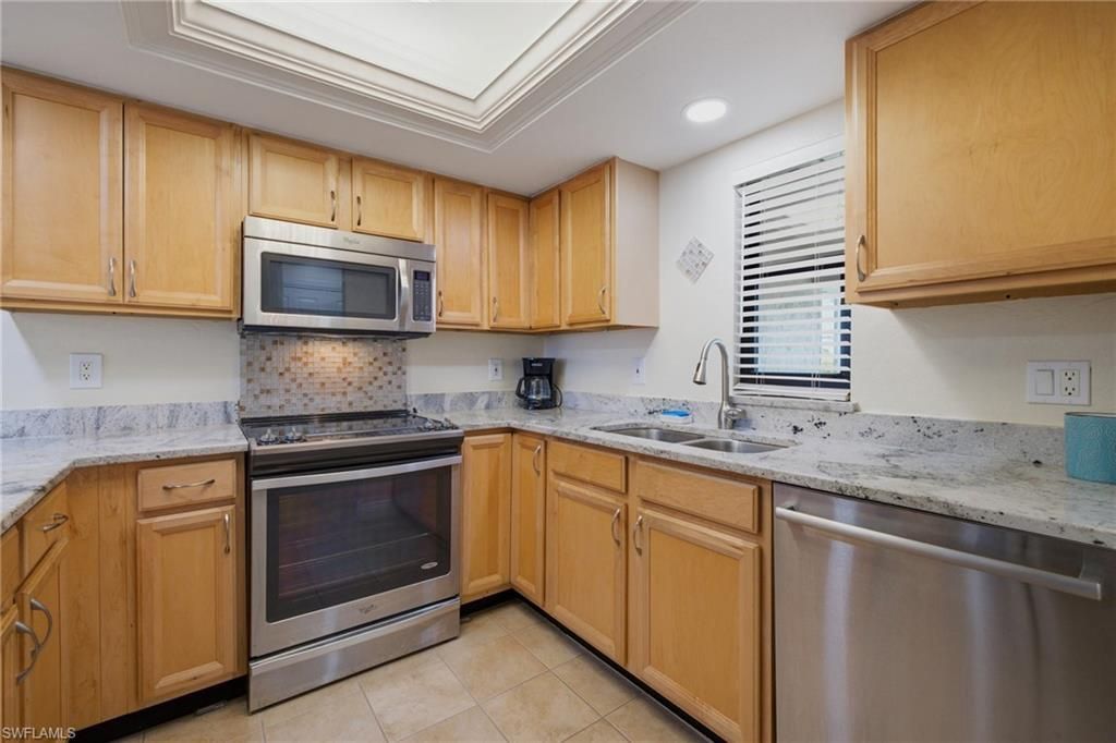 808 Cape Coral Pkwy W, Unit 201, Cape Coral, FL 33914 Photo