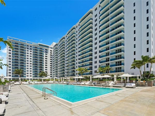 2301 Collins Ave, Unit 522, Miami Beach, FL 33139