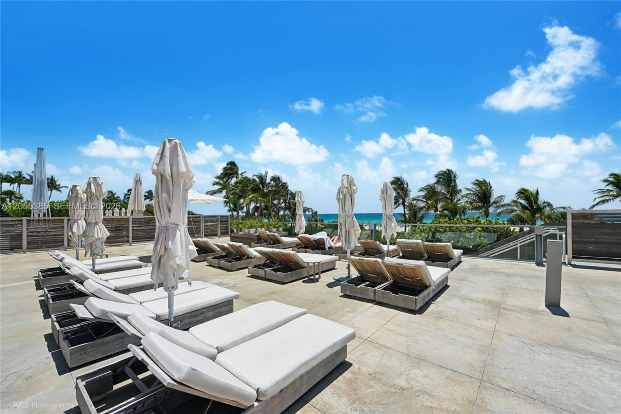 2301 Collins Ave, Unit 522, Miami Beach, FL 33139 Photo