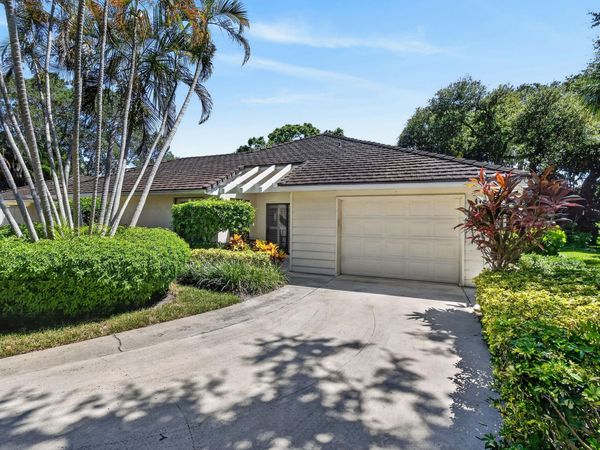 11453 SHADY OAKS Lane, North Palm Beach, FL 33408