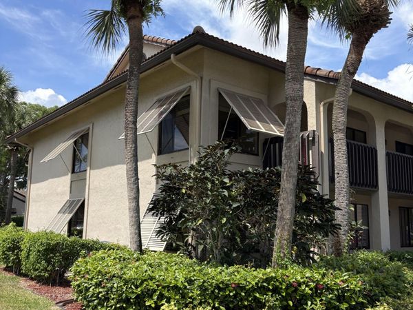 10101 Mangrove Drive, Unit 201, Boynton Beach, FL 33437