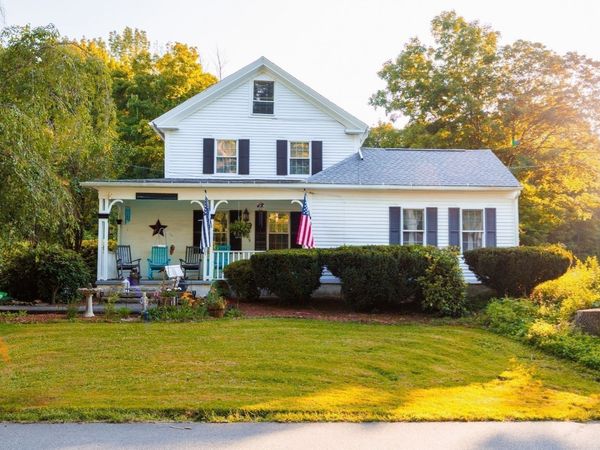 33 Coldbrook Road, Oakham, MA 01068