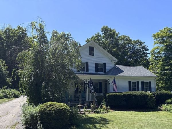 33 Coldbrook Road, Oakham, MA 01068