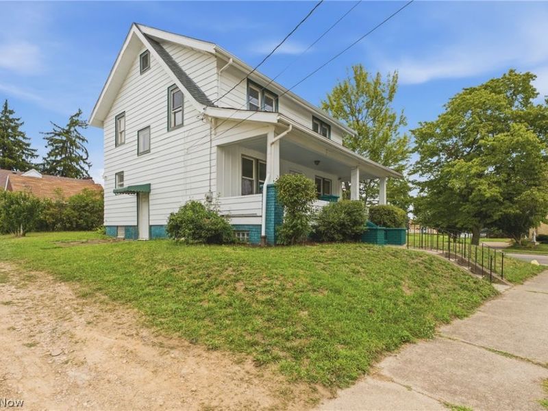 2155 2nd Street SE, Canton, OH 44707 Photo 3