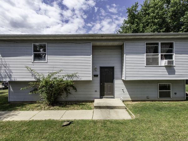 929 Adams Street, Waukegan, IL 60085