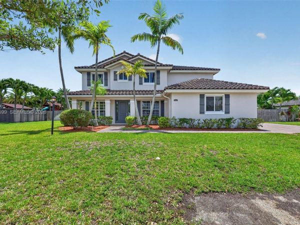20943 SW 133rd Ave , Miami, FL 33177