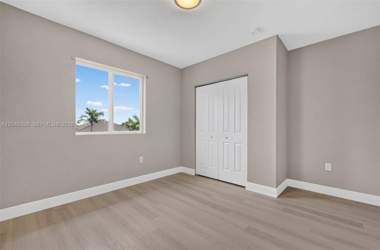 20943 SW 133rd Ave , Miami, FL 33177 Photo