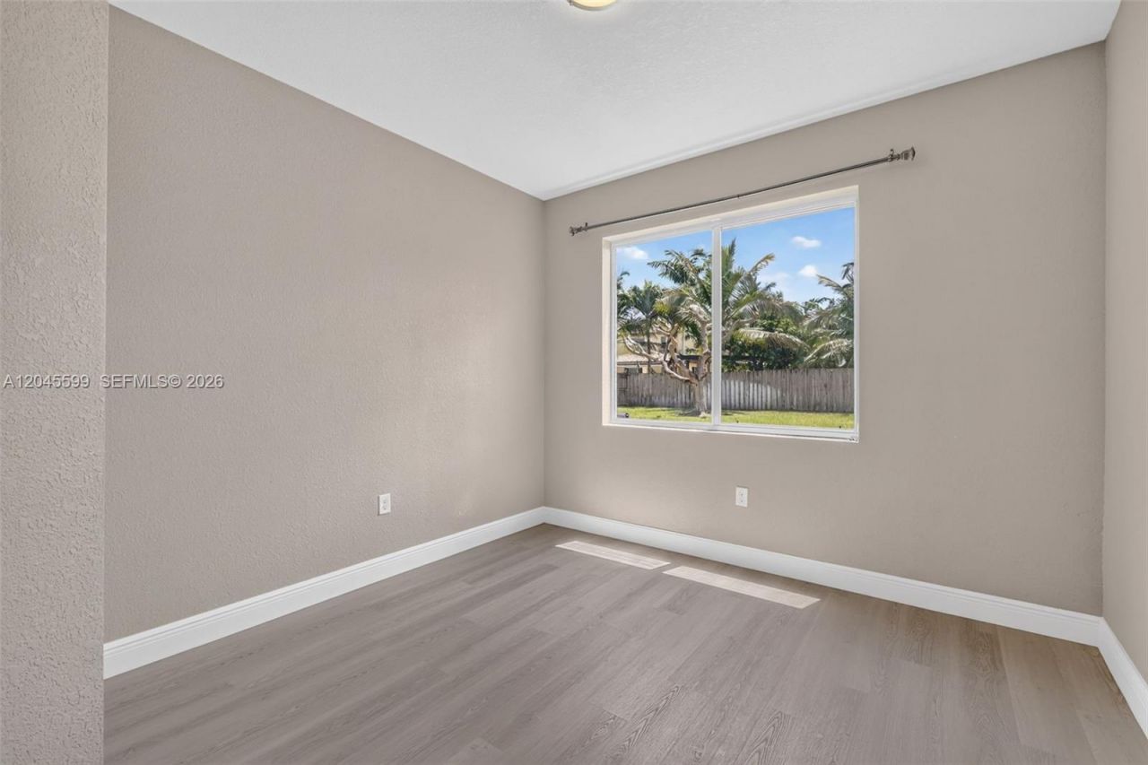 20943 SW 133rd Ave , Miami, FL 33177 Photo