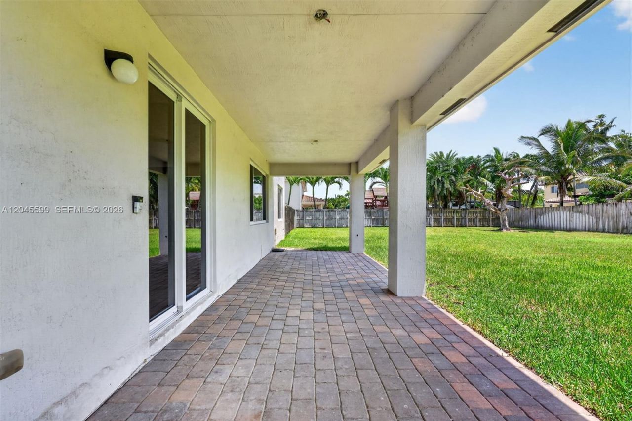 20943 SW 133rd Ave , Miami, FL 33177 Photo