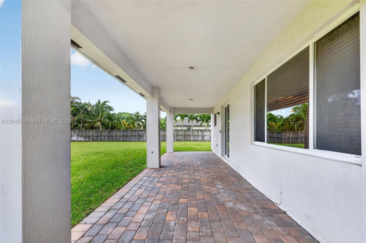 20943 SW 133rd Ave , Miami, FL 33177 Photo