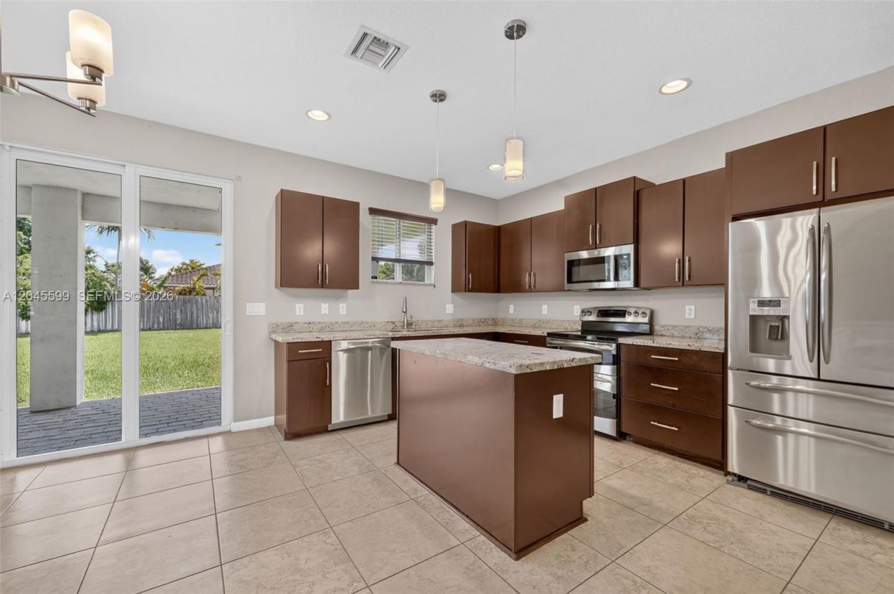20943 SW 133rd Ave , Miami, FL 33177 Photo