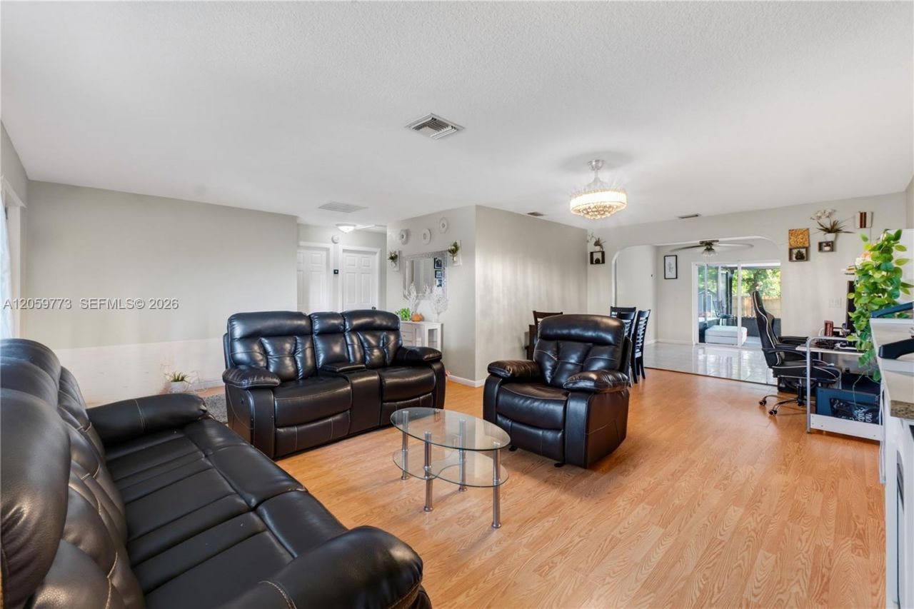 5511 Barnstead Cir , Greenacres, FL 33463 Photo