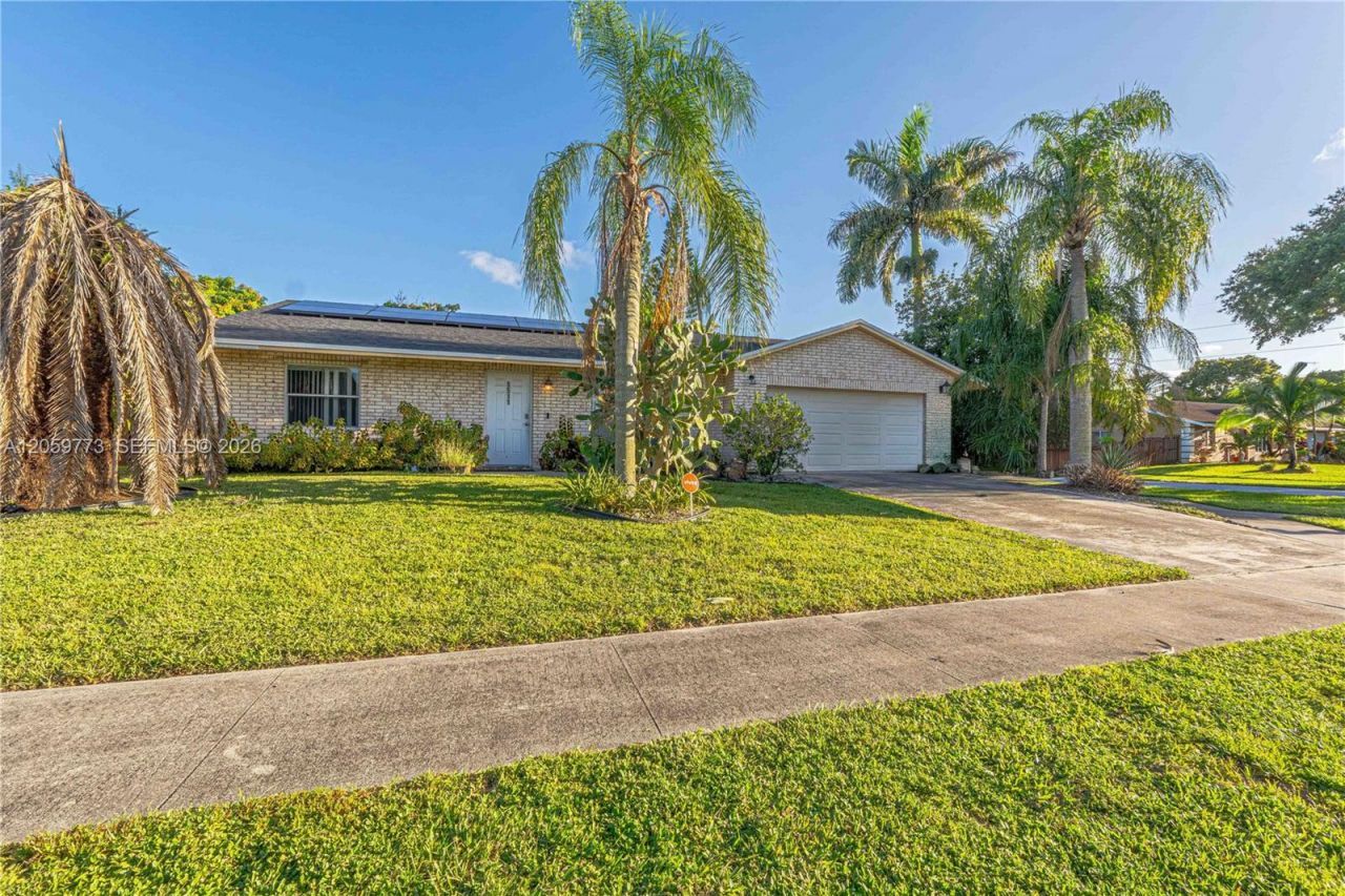 5511 Barnstead Cir , Greenacres, FL 33463 Photo