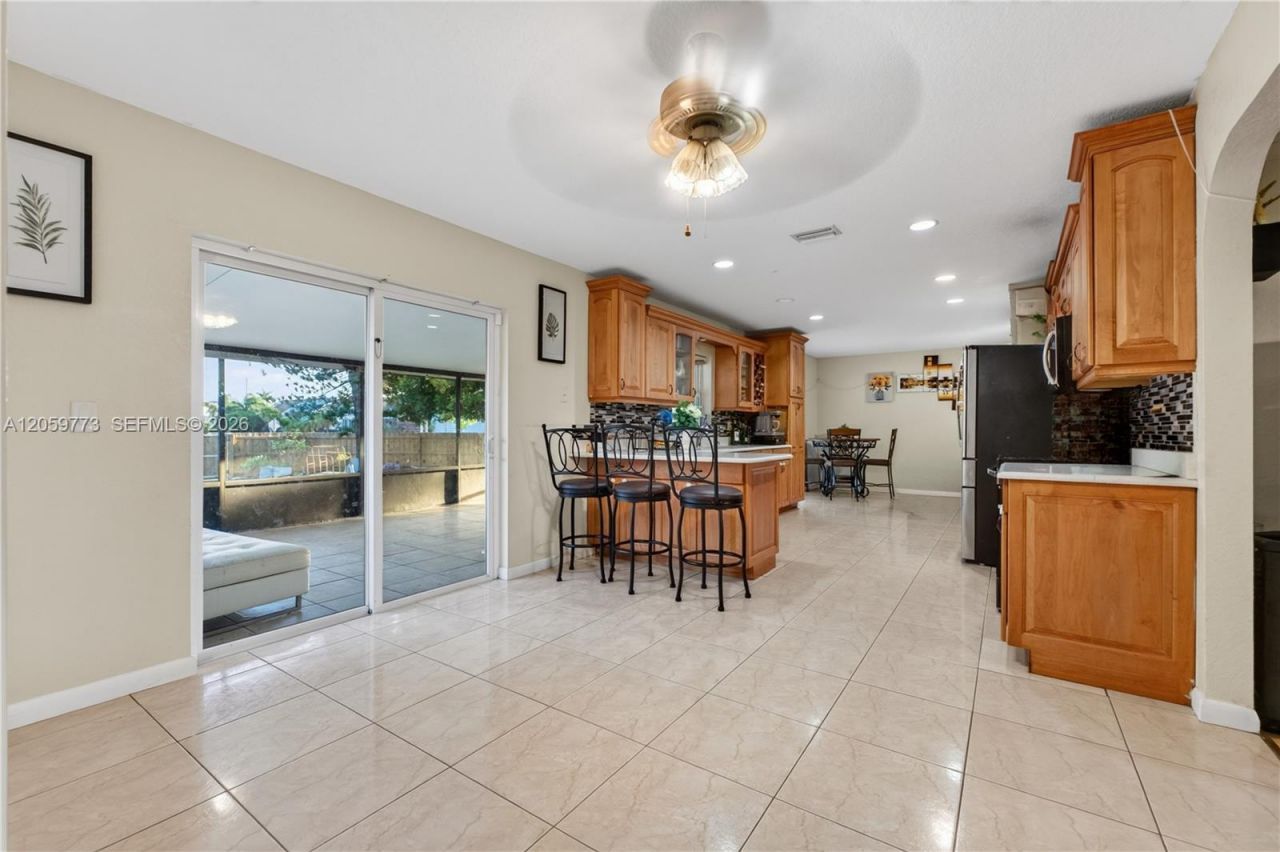 5511 Barnstead Cir , Greenacres, FL 33463 Photo