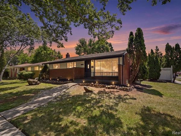 13741 Pearson Street , Oak Park, MI 48237