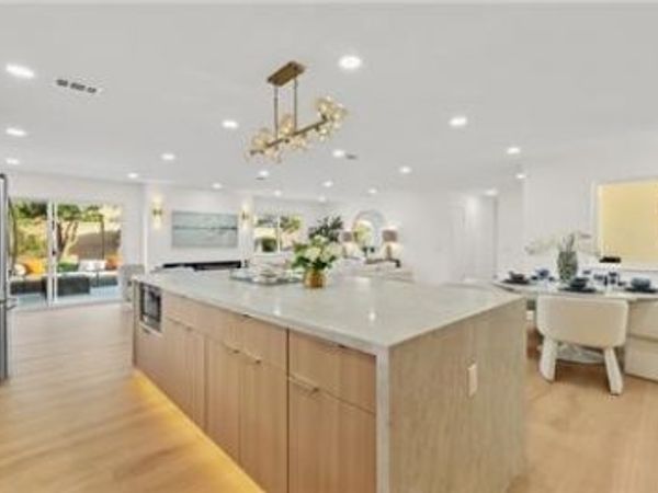 10276 Falcon, Fountain Valley, CA 92708