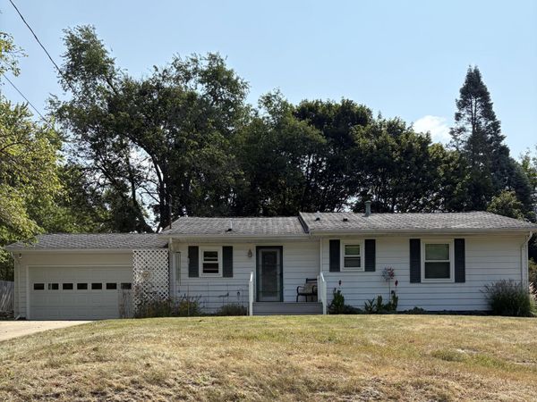 3411 Wood Street, Kalamazoo, MI 49008
