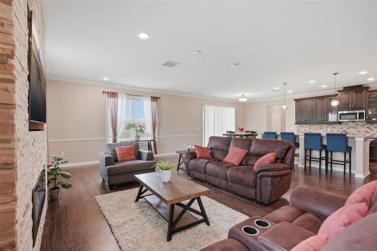 9307 Parisian Court, Seffner, FL 33584 Photo