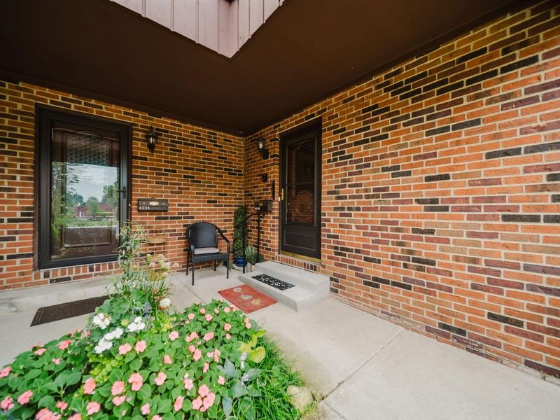 4231 Chaucer Lane, Columbus, OH 43220 Photo 50