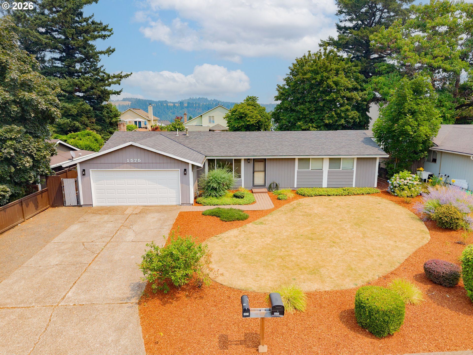 1575 SW Kings Byway, Troutdale, OR 97060 Main Photo