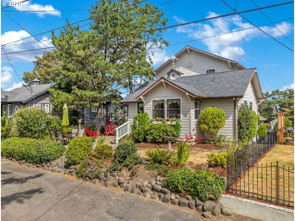 440 13th AVE, Seaside, OR 97138