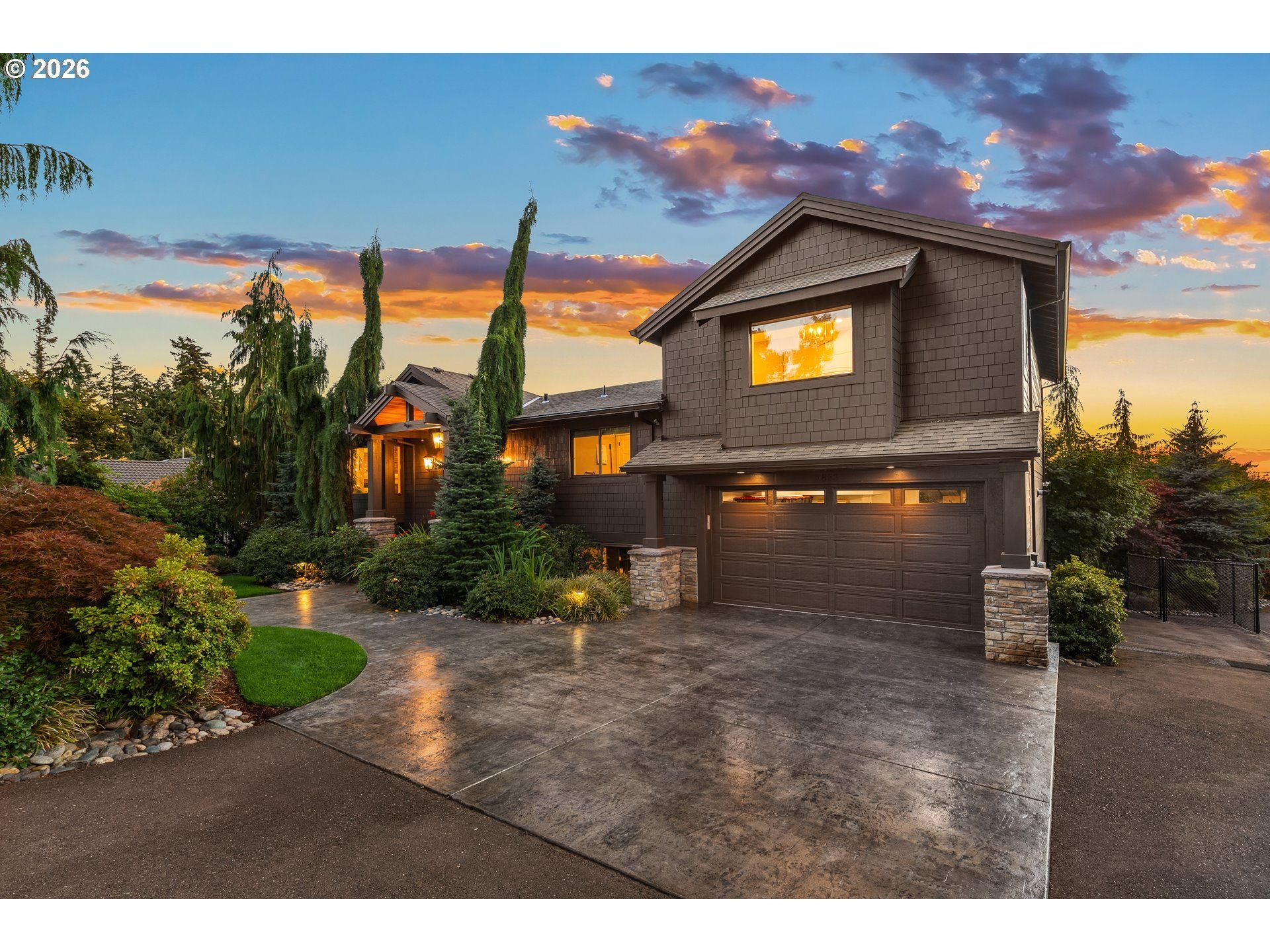 9833 SE Eastview Dr, Happy Valley, OR 97086 Main Photo