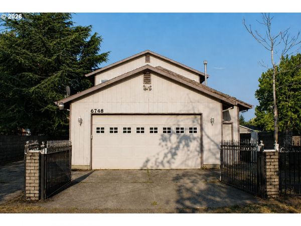 6748 SE 74TH AVE, Portland, OR 97206