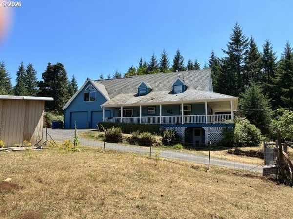 4384 NE Crooked Finger RD, Scotts Mills, OR 97375