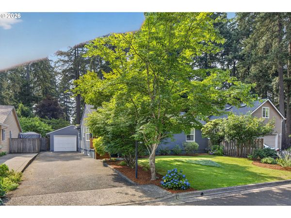 17521 HILL WAY, Lake Oswego, OR 97035