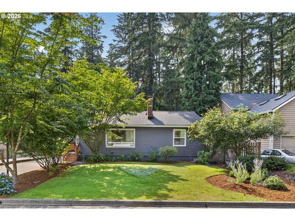 17521 HILL WAY, Lake Oswego, OR 97035