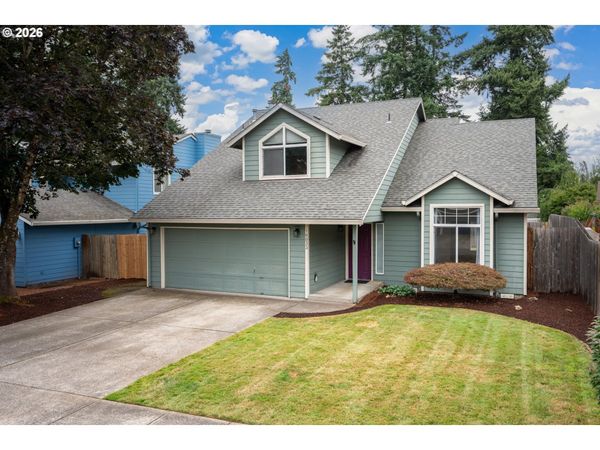 16033 SE MARY ANN LN, Milwaukie, OR 97267