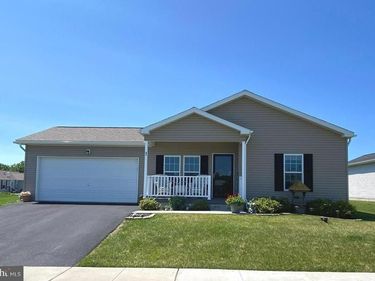 47 DAPHNE COURT, DOUGLASSVILLE, PA 19518