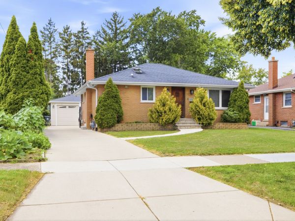 158 Judson Street , Bensenville, IL 60106
