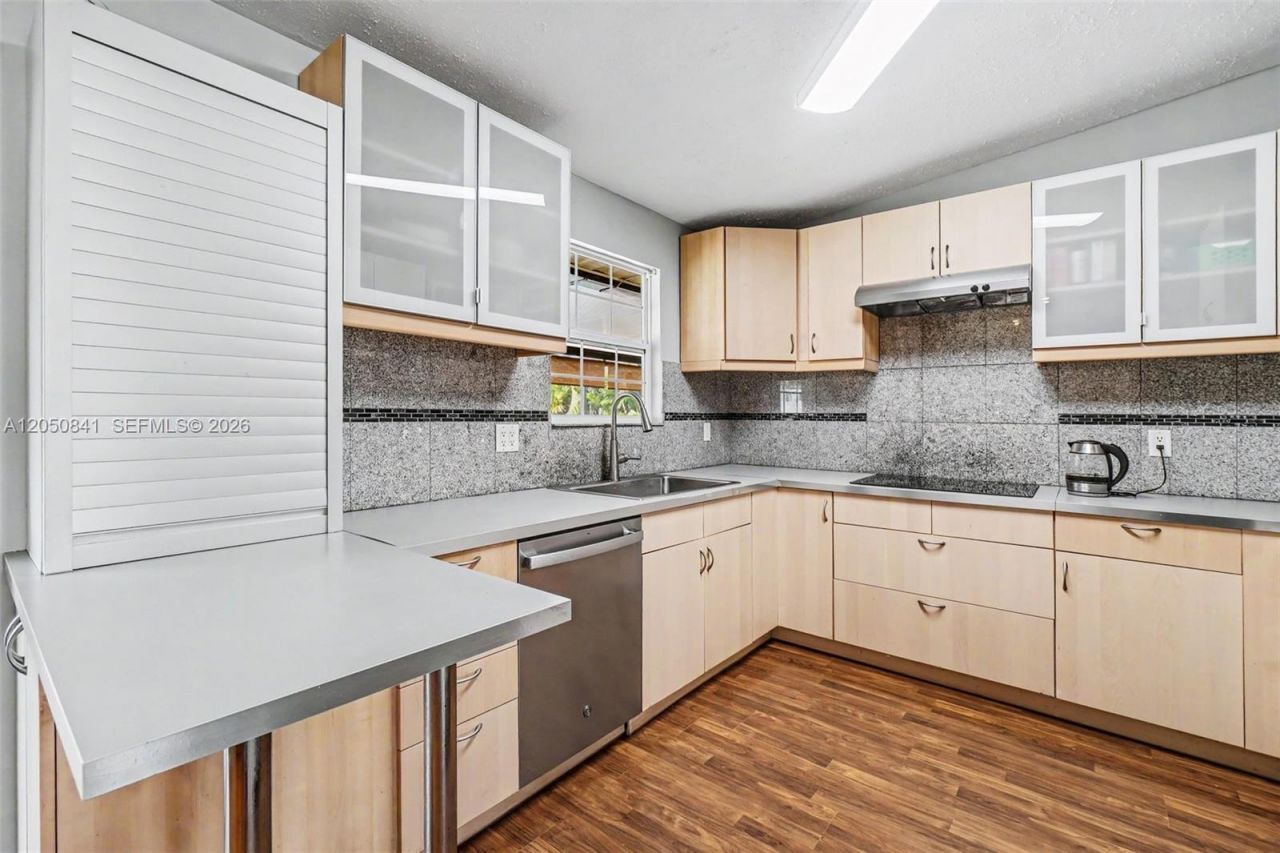 316 SW 19th Ter, Cape Coral, FL 33991 Photo