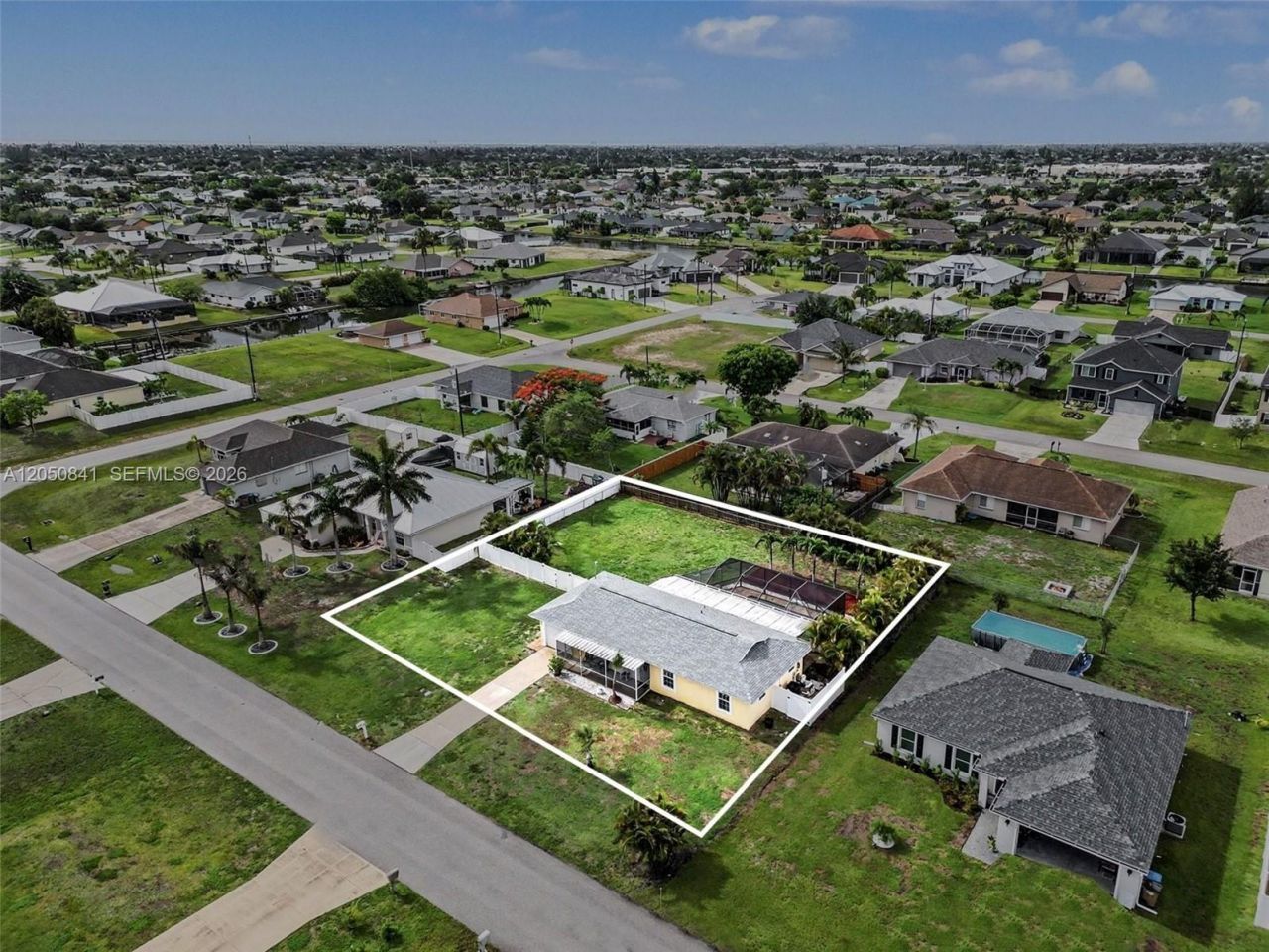316 SW 19th Ter, Cape Coral, FL 33991 Photo