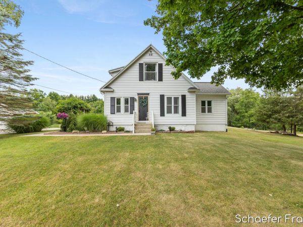 5907 84th Street SE, Caledonia, MI 49316