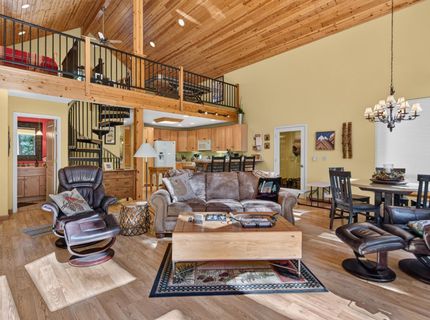 650 Pine Canyon Road, Lake Almanor, CA 96137 Photo