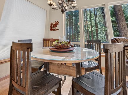 650 Pine Canyon Road, Lake Almanor, CA 96137 Photo