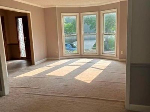 8206 Alden Street, Lenexa, KS 66215