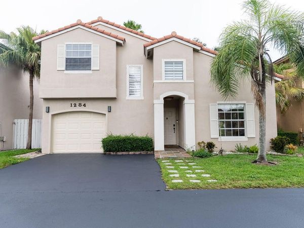 1284 NW 125th Terrace, Sunrise, FL 33323