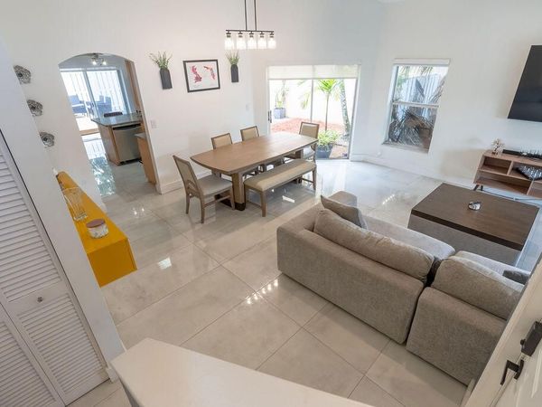 1284 NW 125th Terrace, Sunrise, FL 33323
