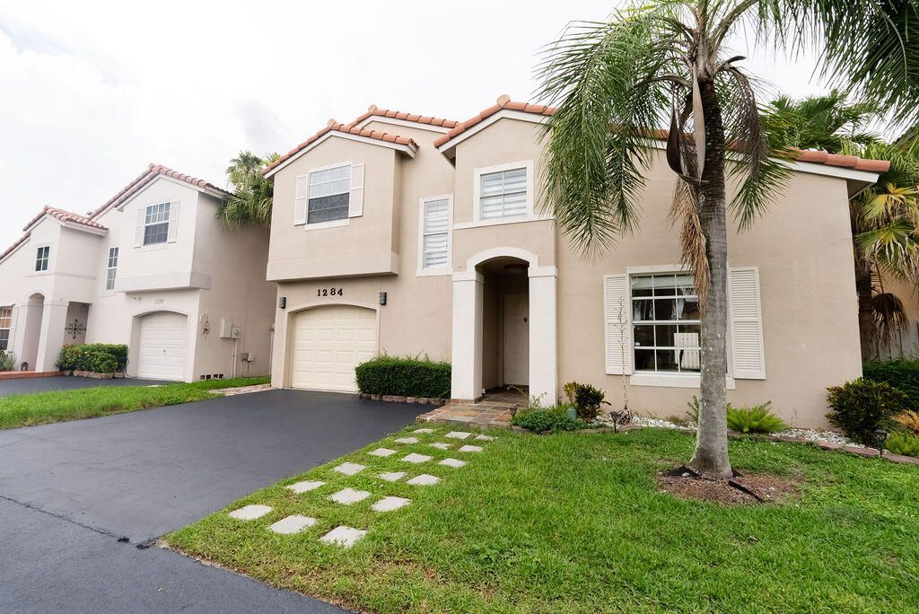 1284 NW 125th Terrace, Sunrise, FL 33323 Photo