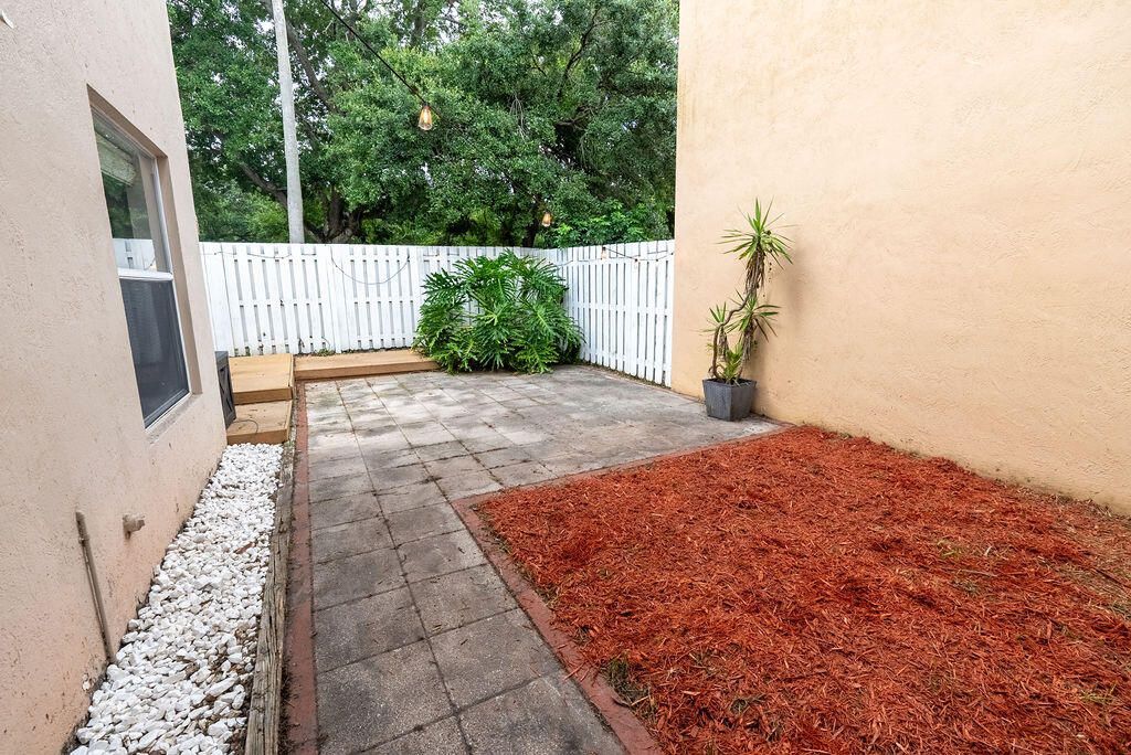1284 NW 125th Terrace, Sunrise, FL 33323 Photo